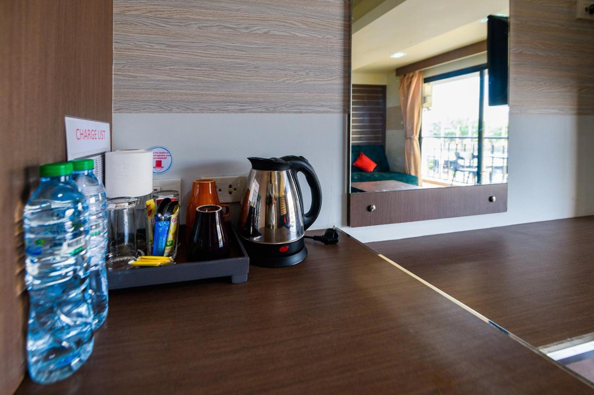 Scandia Beach Hotel Джомтьен Номер фото