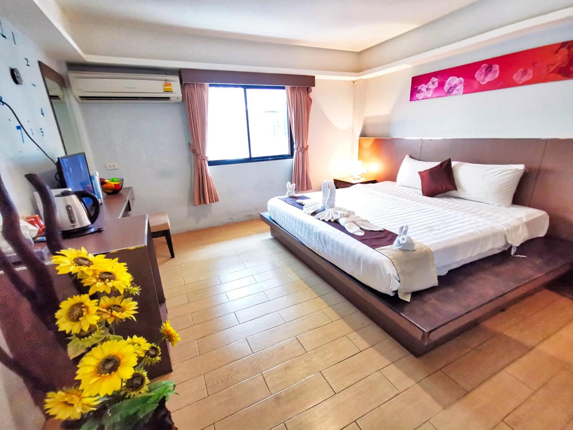 Scandia Beach Hotel Джомтьен Номер фото